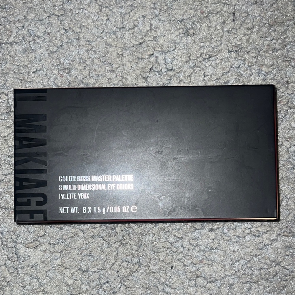 IL MAKIAGE Eye Palette with Multi-Dimensional Shades
